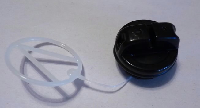 Õlipaagi kork CS-4200/3700/395/303, Echo